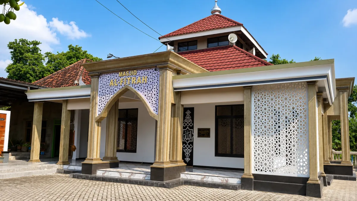 Masjid Al Gathan: Tempat Beribadah yang Menyatu dengan Kehidupan Warga Cilacap